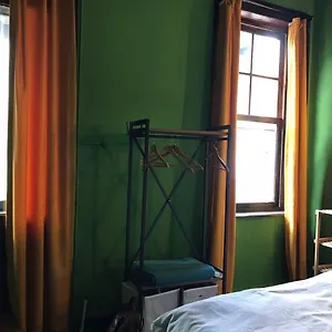  Hostel Titan House Türkiye